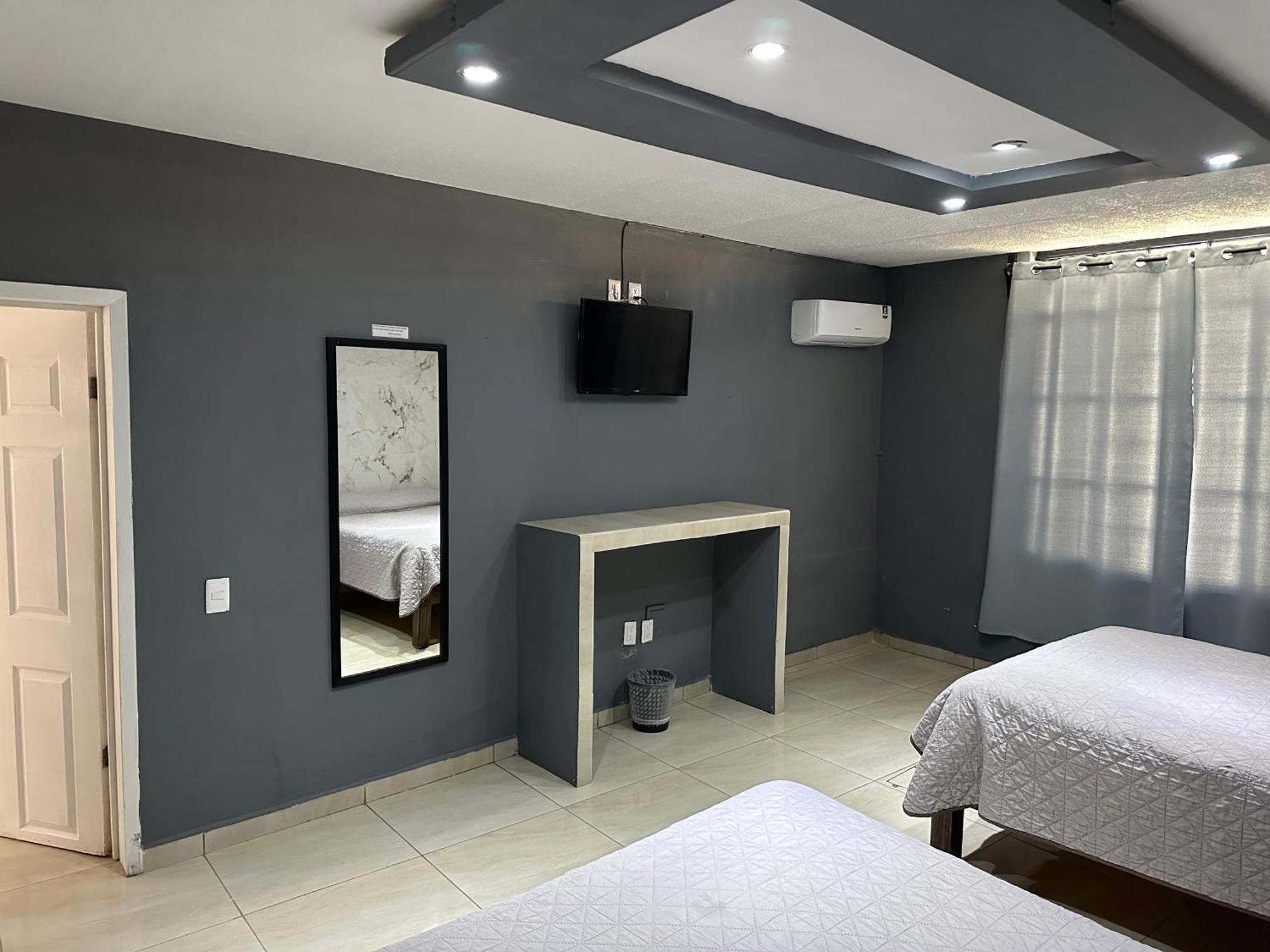 Hotel Calzada La Barca ภายนอก รูปภาพ